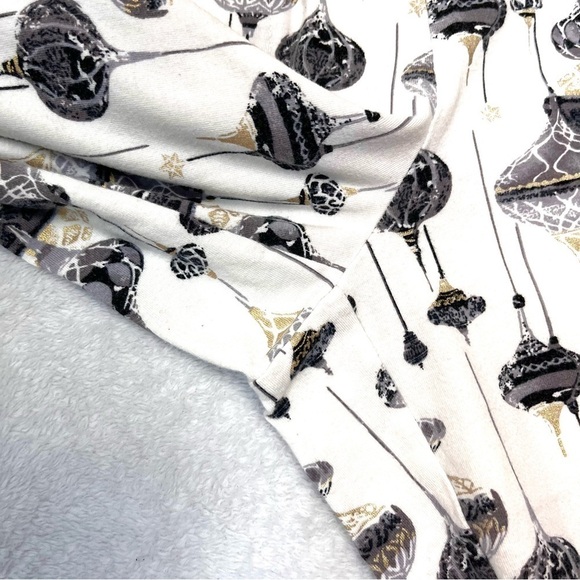 Soma Holiday Ornament PJ Set Sz XS Metallic Gold Trim Button Top & Pull on Pants - Picture 16 of 16